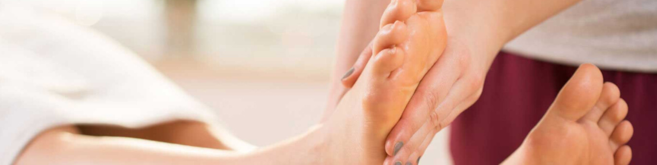 foot reflexology massage